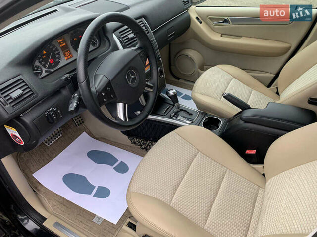 Белый Мерседес Б-класс, объемом двигателя 1.6 л и пробегом 65 тыс. км за 8700 $, фото 14 на Automoto.ua