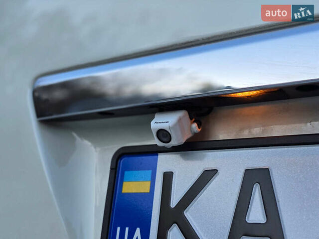 Белый Мерседес Б-класс, объемом двигателя 1.99 л и пробегом 61 тыс. км за 8400 $, фото 6 на Automoto.ua