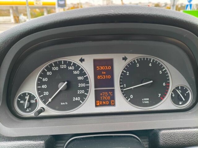 Белый Мерседес Б-класс, объемом двигателя 2 л и пробегом 85 тыс. км за 9900 $, фото 14 на Automoto.ua