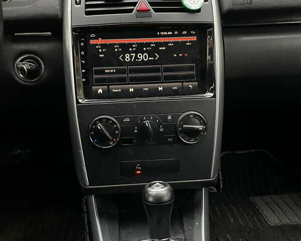 Білий Мерседес Б-клас, об'ємом двигуна 1.7 л та пробігом 92 тис. км за 7900 $, фото 13 на Automoto.ua