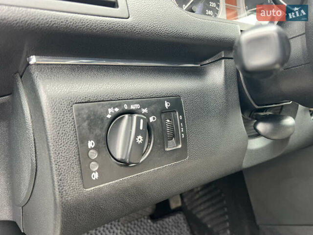 Білий Мерседес Б-клас, об'ємом двигуна 1.7 л та пробігом 134 тис. км за 7999 $, фото 9 на Automoto.ua