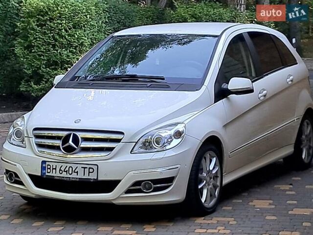 Білий Мерседес Б-клас, об'ємом двигуна 1.7 л та пробігом 109 тис. км за 7850 $, фото 3 на Automoto.ua
