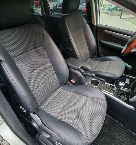 Белый Мерседес Б-класс, объемом двигателя 1.7 л и пробегом 107 тыс. км за 8800 $, фото 5 на Automoto.ua