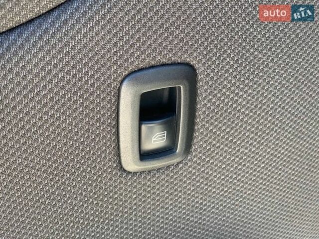 Білий Мерседес Б-клас, об'ємом двигуна 1.7 л та пробігом 107 тис. км за 8990 $, фото 34 на Automoto.ua