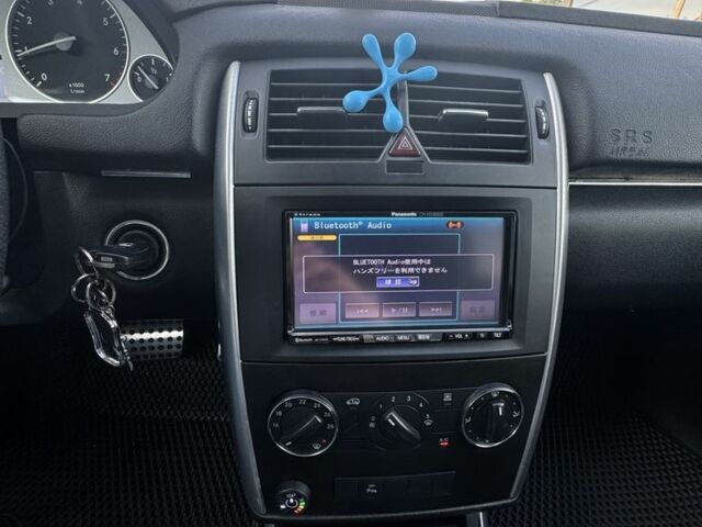 Белый Мерседес Б-класс, объемом двигателя 1.7 л и пробегом 108 тыс. км за 9800 $, фото 9 на Automoto.ua