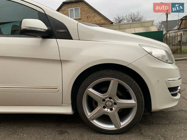 Білий Мерседес Б-клас, об'ємом двигуна 2 л та пробігом 58 тис. км за 9100 $, фото 5 на Automoto.ua