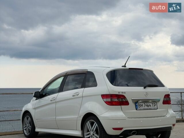 Білий Мерседес Б-клас, об'ємом двигуна 1.7 л та пробігом 122 тис. км за 7750 $, фото 27 на Automoto.ua