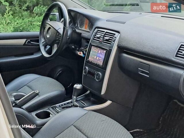 Білий Мерседес Б-клас, об'ємом двигуна 0 л та пробігом 139 тис. км за 8900 $, фото 14 на Automoto.ua
