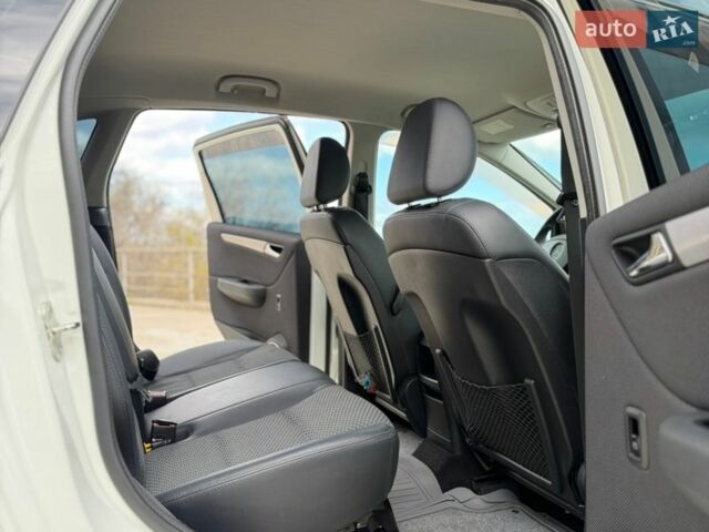 Білий Мерседес Б-клас, об'ємом двигуна 1.7 л та пробігом 122 тис. км за 7750 $, фото 50 на Automoto.ua