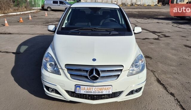 Білий Мерседес Б-клас, об'ємом двигуна 1.7 л та пробігом 88 тис. км за 8200 $, фото 2 на Automoto.ua