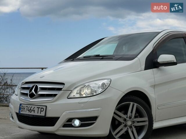 Білий Мерседес Б-клас, об'ємом двигуна 1.7 л та пробігом 122 тис. км за 7750 $, фото 21 на Automoto.ua