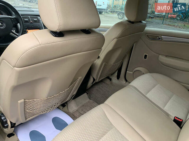 Белый Мерседес Б-класс, объемом двигателя 1.6 л и пробегом 65 тыс. км за 8700 $, фото 23 на Automoto.ua