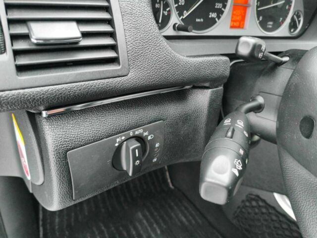 Белый Мерседес Б-класс, объемом двигателя 1.7 л и пробегом 28 тыс. км за 10400 $, фото 14 на Automoto.ua