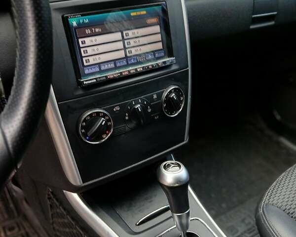 Білий Мерседес Б-клас, об'ємом двигуна 1.7 л та пробігом 115 тис. км за 8800 $, фото 6 на Automoto.ua