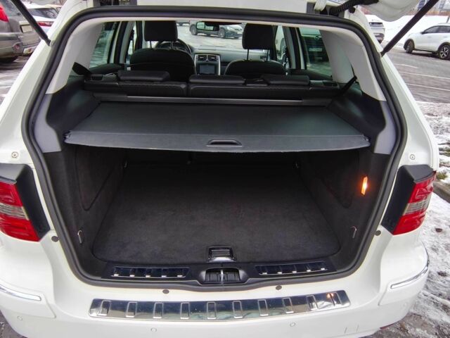 Белый Мерседес Б-класс, объемом двигателя 1.7 л и пробегом 138 тыс. км за 9300 $, фото 12 на Automoto.ua