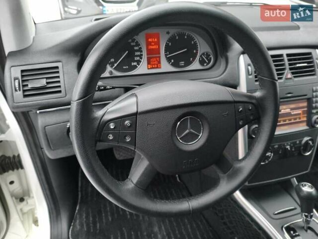 Білий Мерседес Б-клас, об'ємом двигуна 1.7 л та пробігом 28 тис. км за 10400 $, фото 25 на Automoto.ua