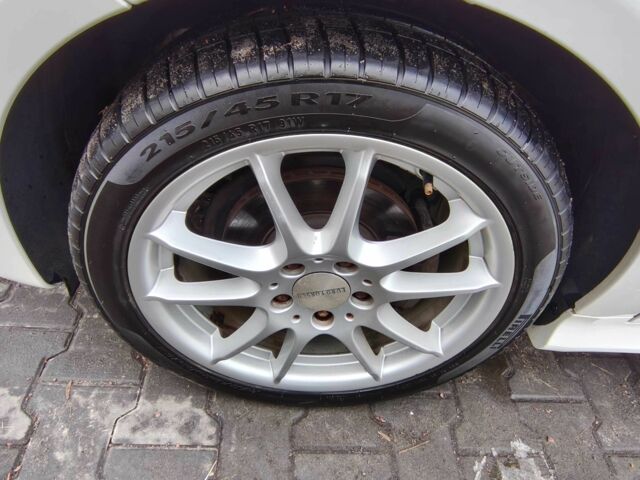 Белый Мерседес Б-класс, объемом двигателя 1.7 л и пробегом 138 тыс. км за 9300 $, фото 21 на Automoto.ua