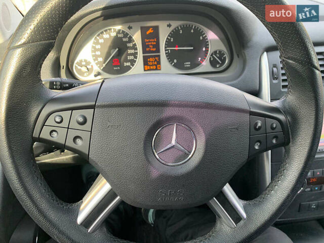 Белый Мерседес Б-класс, объемом двигателя 2 л и пробегом 85 тыс. км за 9100 $, фото 17 на Automoto.ua