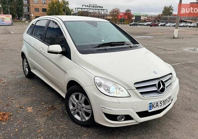 Білий Мерседес Б-клас, об'ємом двигуна 1.7 л та пробігом 193 тис. км за 8700 $, фото 3 на Automoto.ua