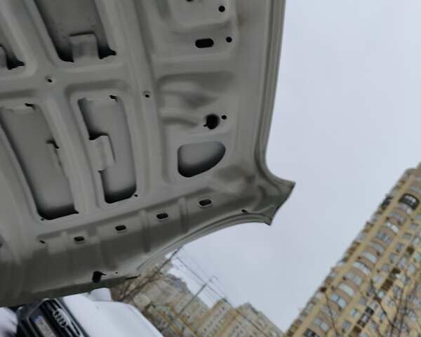 Білий Мерседес Б-клас, об'ємом двигуна 1.7 л та пробігом 28 тис. км за 10400 $, фото 32 на Automoto.ua