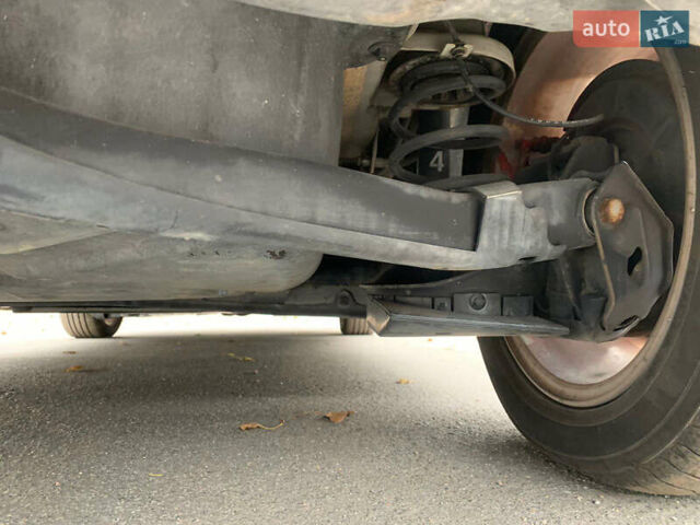 Белый Мерседес Б-класс, объемом двигателя 1.7 л и пробегом 50 тыс. км за 8600 $, фото 28 на Automoto.ua