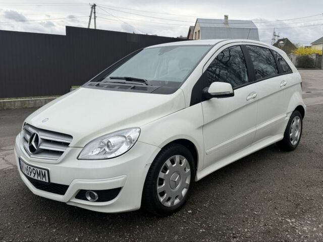 Білий Мерседес Б-клас, об'ємом двигуна 2 л та пробігом 240 тис. км за 3600 $, фото 15 на Automoto.ua