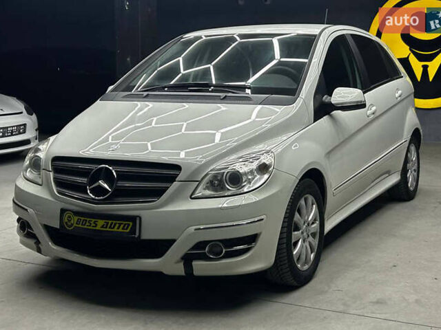 Білий Мерседес Б-клас, об'ємом двигуна 1.7 л та пробігом 124 тис. км за 8100 $, фото 2 на Automoto.ua