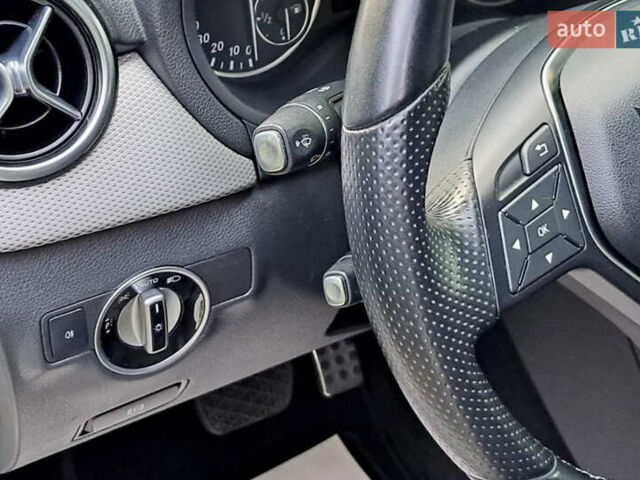 Білий Мерседес Б-клас, об'ємом двигуна 1.6 л та пробігом 144 тис. км за 15000 $, фото 14 на Automoto.ua