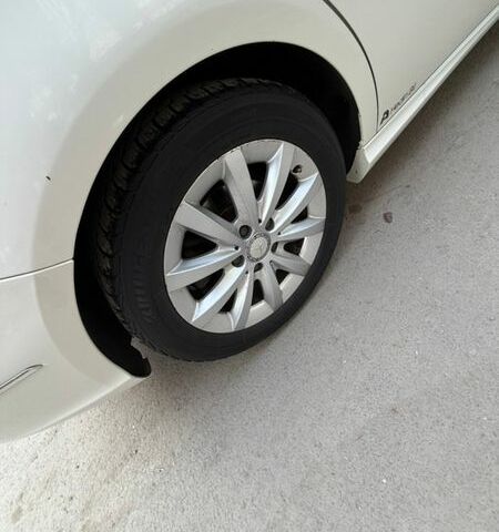 Білий Мерседес Б-клас, об'ємом двигуна 2 л та пробігом 258 тис. км за 10850 $, фото 31 на Automoto.ua