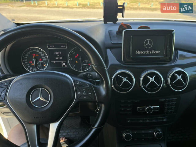 Белый Мерседес Б-класс, объемом двигателя 1.8 л и пробегом 167 тыс. км за 11600 $, фото 13 на Automoto.ua