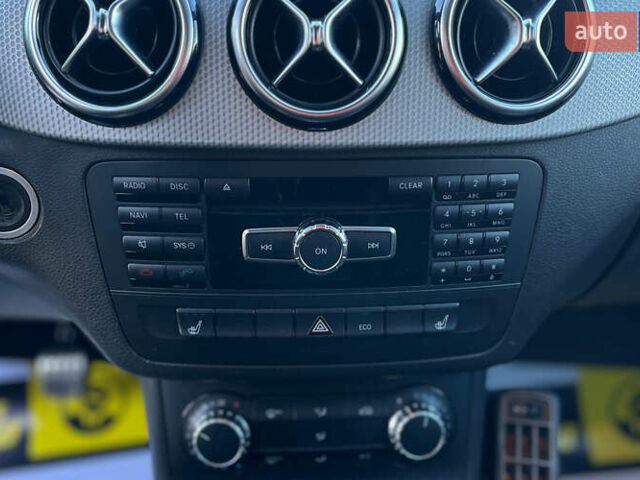 Белый Мерседес Б-класс, объемом двигателя 1.8 л и пробегом 250 тыс. км за 11000 $, фото 15 на Automoto.ua