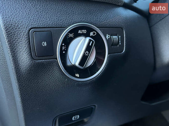 Белый Мерседес Б-класс, объемом двигателя 1.8 л и пробегом 250 тыс. км за 11000 $, фото 13 на Automoto.ua