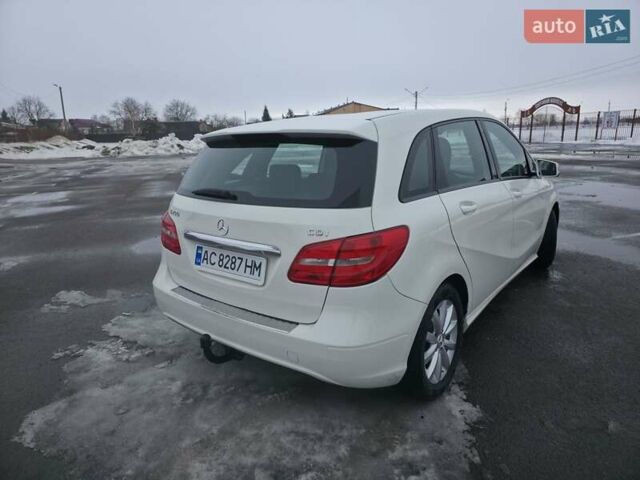 Белый Мерседес Б-класс, объемом двигателя 1.8 л и пробегом 230 тыс. км за 11500 $, фото 4 на Automoto.ua