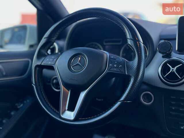 Белый Мерседес Б-класс, объемом двигателя 1.8 л и пробегом 250 тыс. км за 11000 $, фото 10 на Automoto.ua