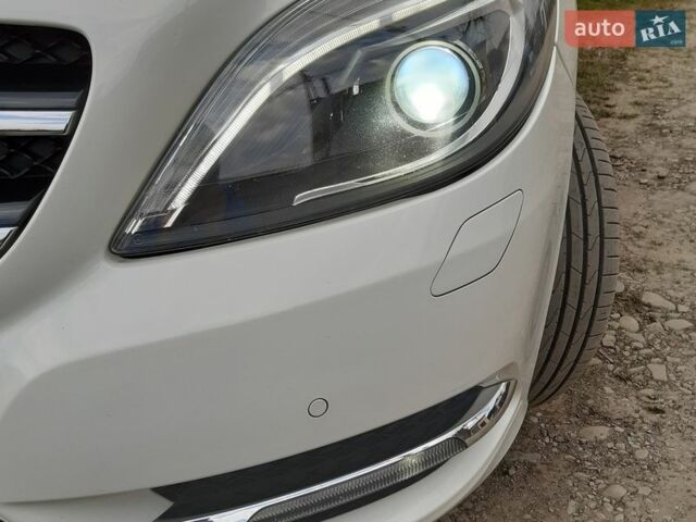 Белый Мерседес Б-класс, объемом двигателя 1.99 л и пробегом 223 тыс. км за 10300 $, фото 28 на Automoto.ua