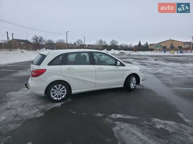 Белый Мерседес Б-класс, объемом двигателя 1.8 л и пробегом 230 тыс. км за 11500 $, фото 2 на Automoto.ua