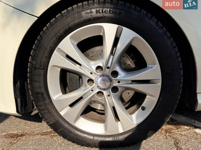 Белый Мерседес Б-класс, объемом двигателя 1.8 л и пробегом 200 тыс. км за 11800 $, фото 39 на Automoto.ua