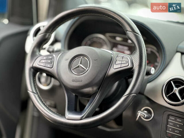 Білий Мерседес Б-клас, об'ємом двигуна 0 л та пробігом 160 тис. км за 9500 $, фото 57 на Automoto.ua