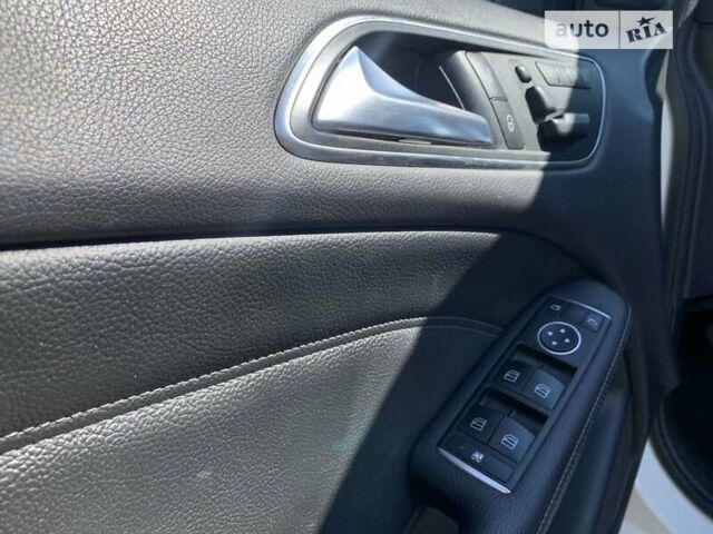 Білий Мерседес Б-клас, об'ємом двигуна 0 л та пробігом 76 тис. км за 10900 $, фото 25 на Automoto.ua