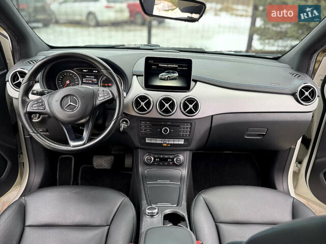 Білий Мерседес Б-клас, об'ємом двигуна 0 л та пробігом 160 тис. км за 9500 $, фото 54 на Automoto.ua