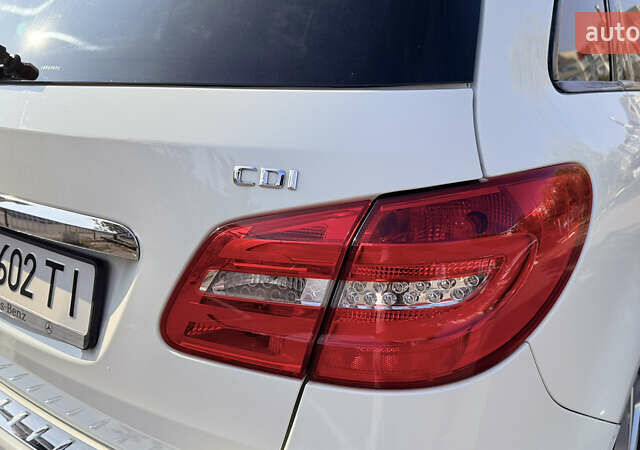 Белый Мерседес Б-класс, объемом двигателя 1.8 л и пробегом 200 тыс. км за 11800 $, фото 32 на Automoto.ua