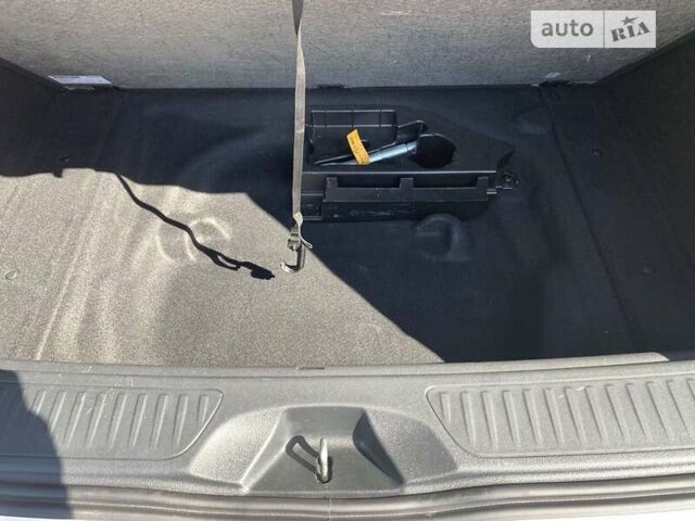 Білий Мерседес Б-клас, об'ємом двигуна 0 л та пробігом 76 тис. км за 10900 $, фото 21 на Automoto.ua