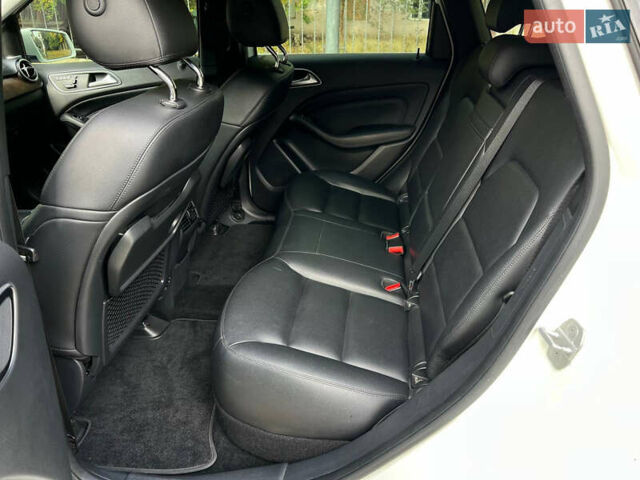 Белый Мерседес Б-класс, объемом двигателя 0 л и пробегом 132 тыс. км за 8999 $, фото 20 на Automoto.ua