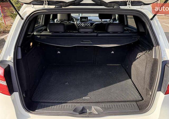 Белый Мерседес Б-класс, объемом двигателя 1.8 л и пробегом 200 тыс. км за 11800 $, фото 29 на Automoto.ua