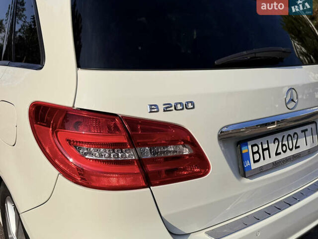 Белый Мерседес Б-класс, объемом двигателя 1.8 л и пробегом 200 тыс. км за 11800 $, фото 31 на Automoto.ua