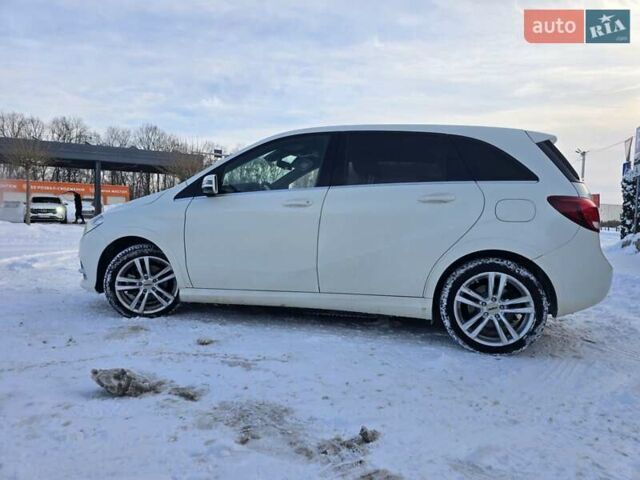 Білий Мерседес Б-клас, об'ємом двигуна 0 л та пробігом 125 тис. км за 9350 $, фото 5 на Automoto.ua