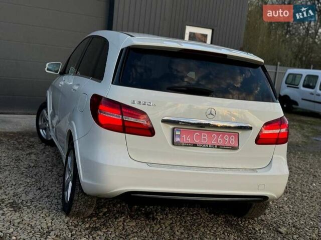 Белый Мерседес Б-класс, объемом двигателя 0 л и пробегом 82 тыс. км за 9800 $, фото 28 на Automoto.ua