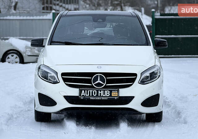 Белый Мерседес Б-класс, объемом двигателя 2.14 л и пробегом 236 тыс. км за 12600 $, фото 1 на Automoto.ua