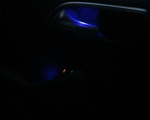 Белый Мерседес Б-класс, объемом двигателя 0 л и пробегом 104 тыс. км за 11300 $, фото 42 на Automoto.ua