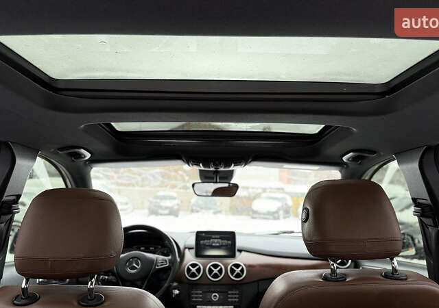 Белый Мерседес Б-класс, объемом двигателя 2.14 л и пробегом 236 тыс. км за 12600 $, фото 30 на Automoto.ua